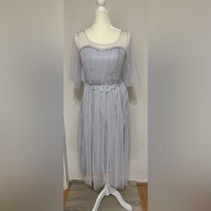 Elegant Gray Women's Dress with Floral waist design